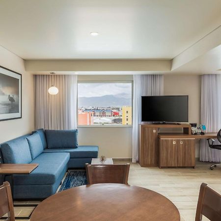 Hampton Inn By Hilton Tijuana Esterno foto