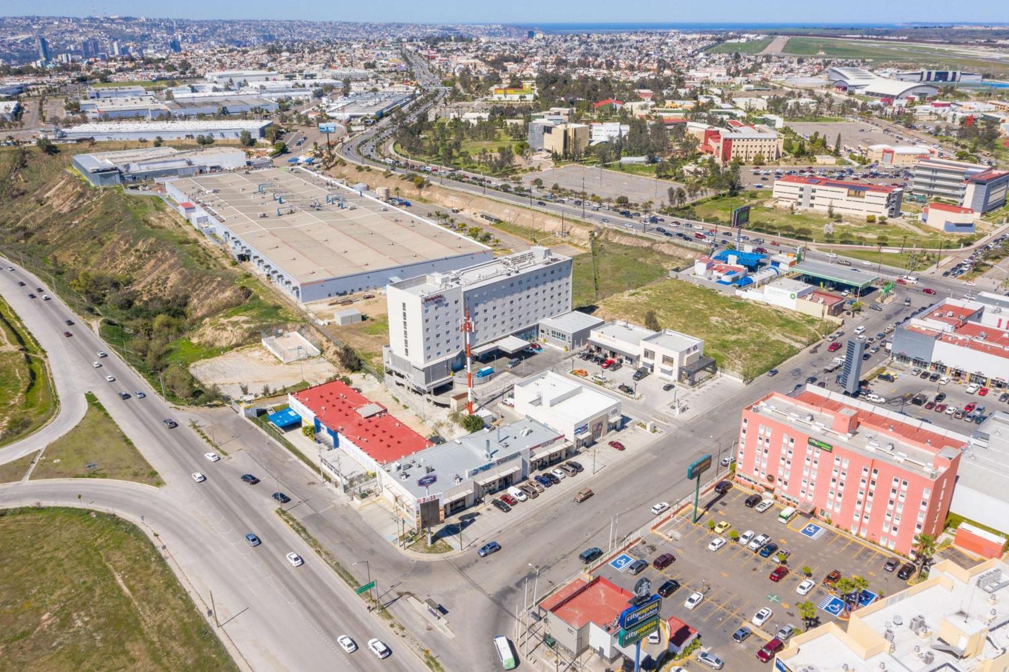 Hampton Inn By Hilton Tijuana Esterno foto